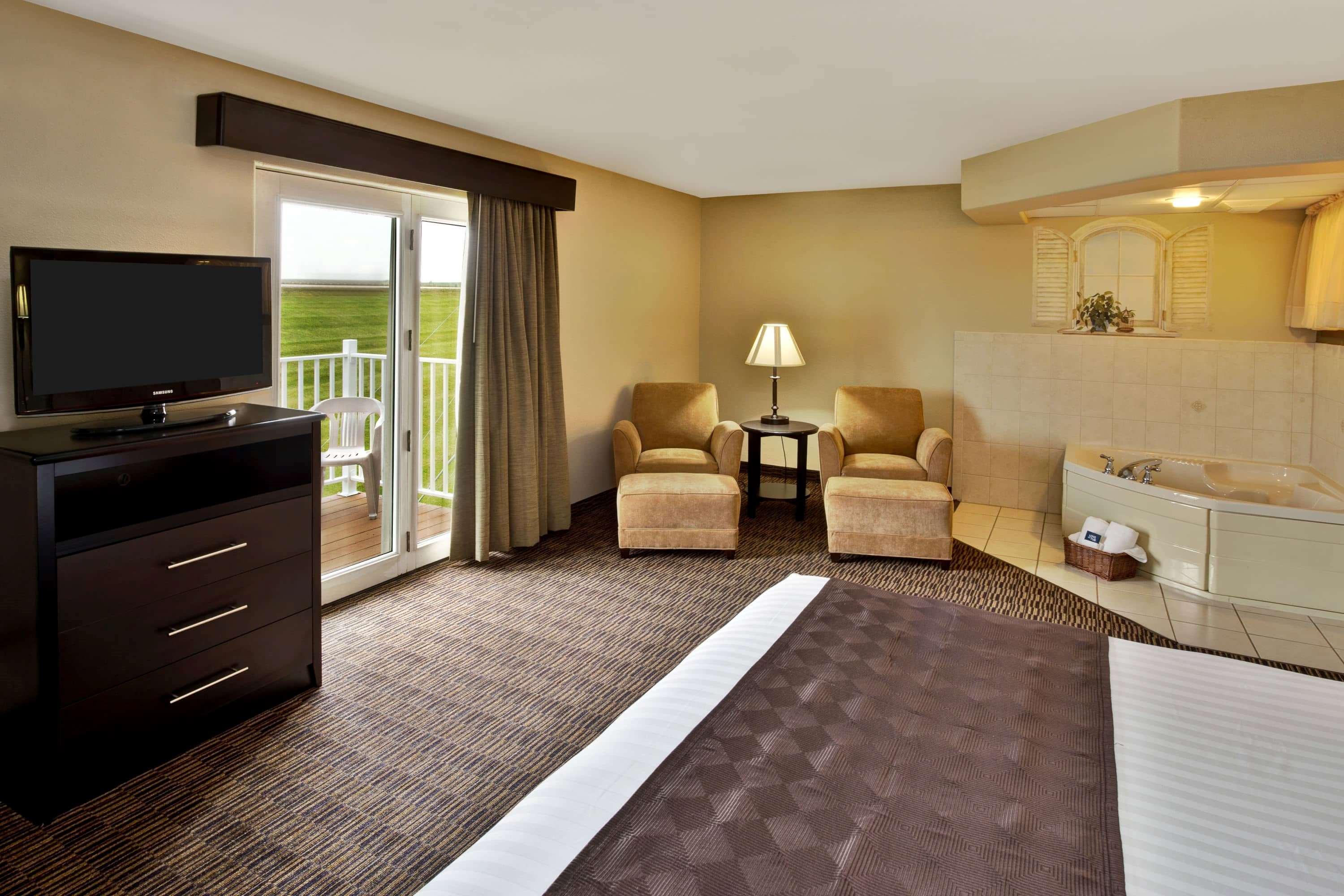 Americinn By Wyndham Beaver Dam Dış mekan fotoğraf