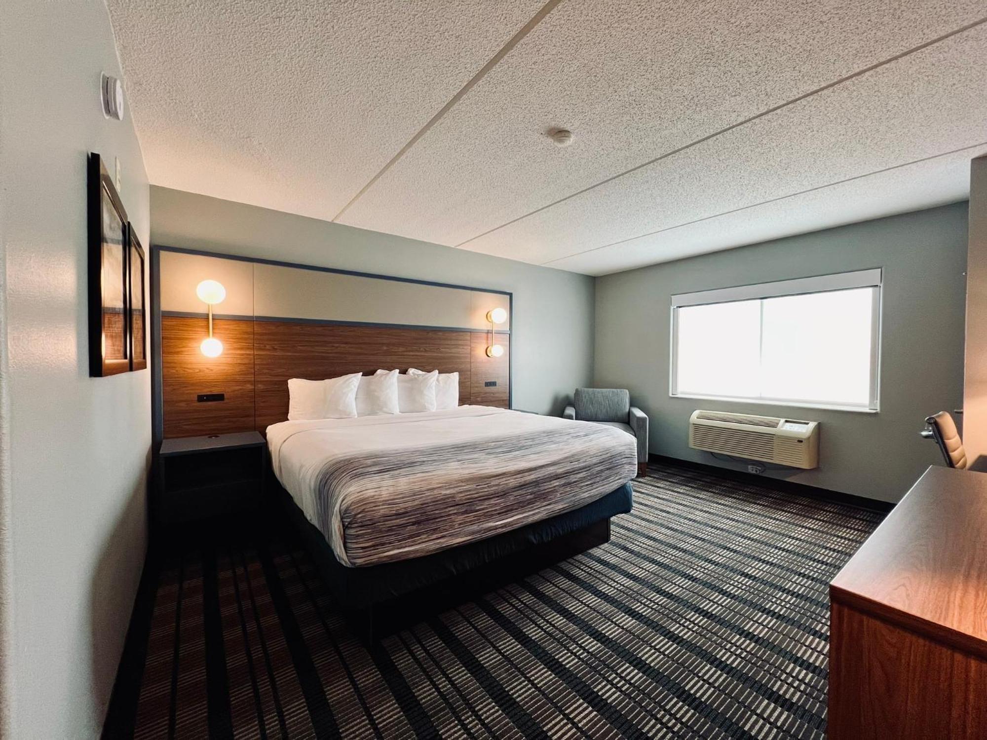 Americinn By Wyndham Beaver Dam Dış mekan fotoğraf