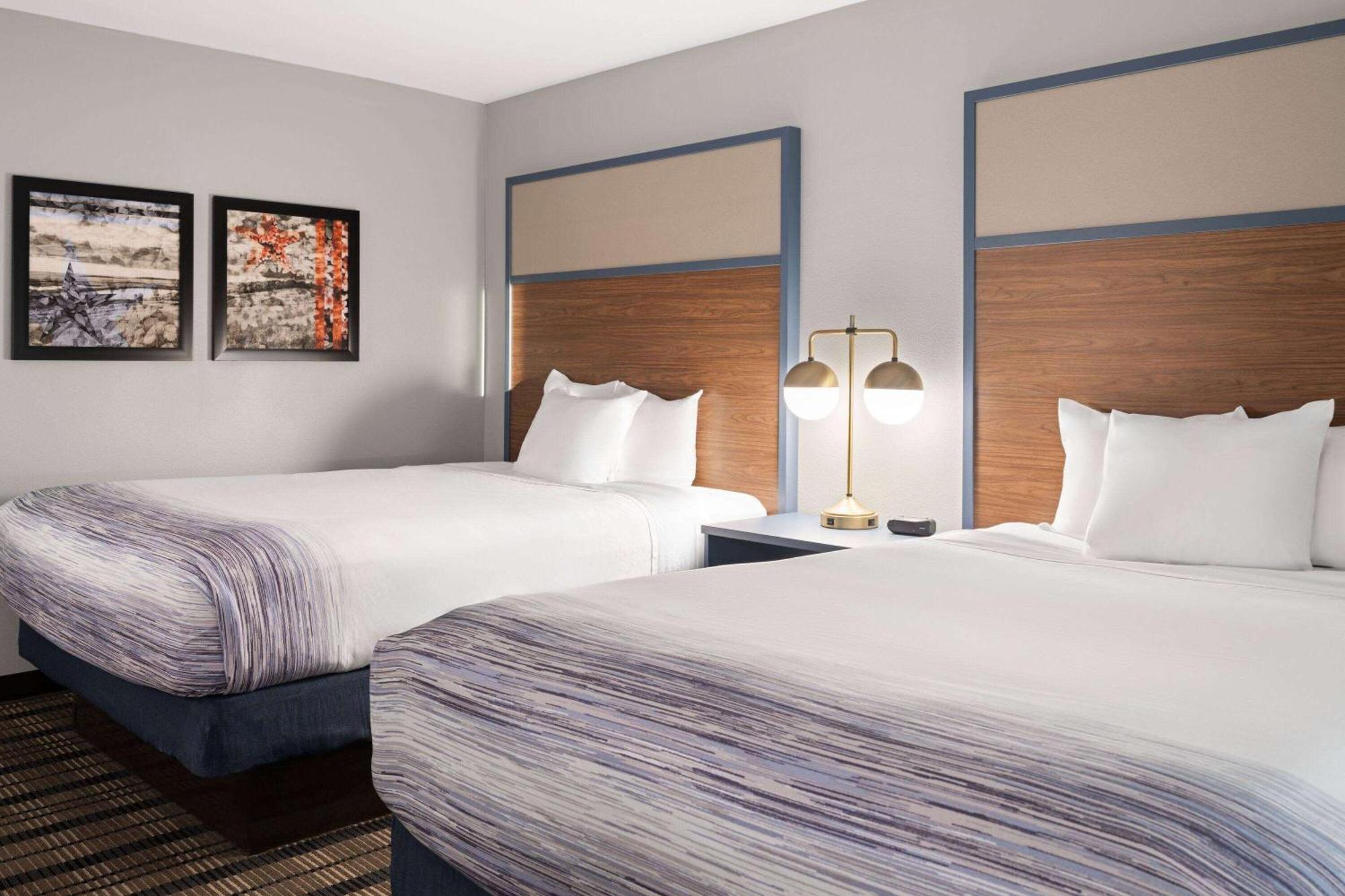 Americinn By Wyndham Beaver Dam Dış mekan fotoğraf