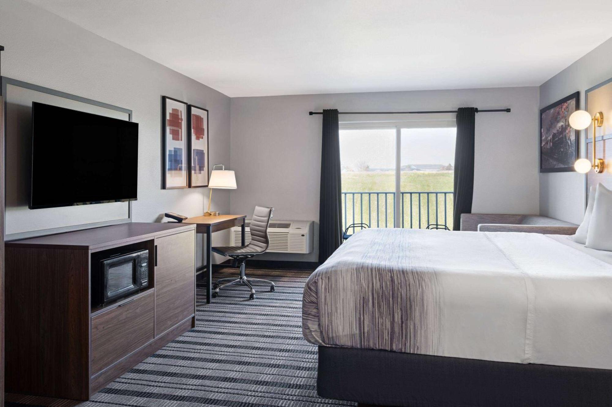 Americinn By Wyndham Beaver Dam Dış mekan fotoğraf
