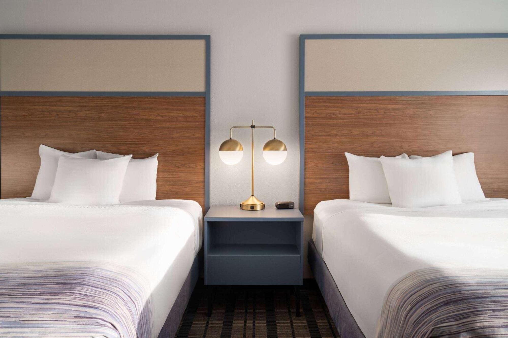 Americinn By Wyndham Beaver Dam Dış mekan fotoğraf