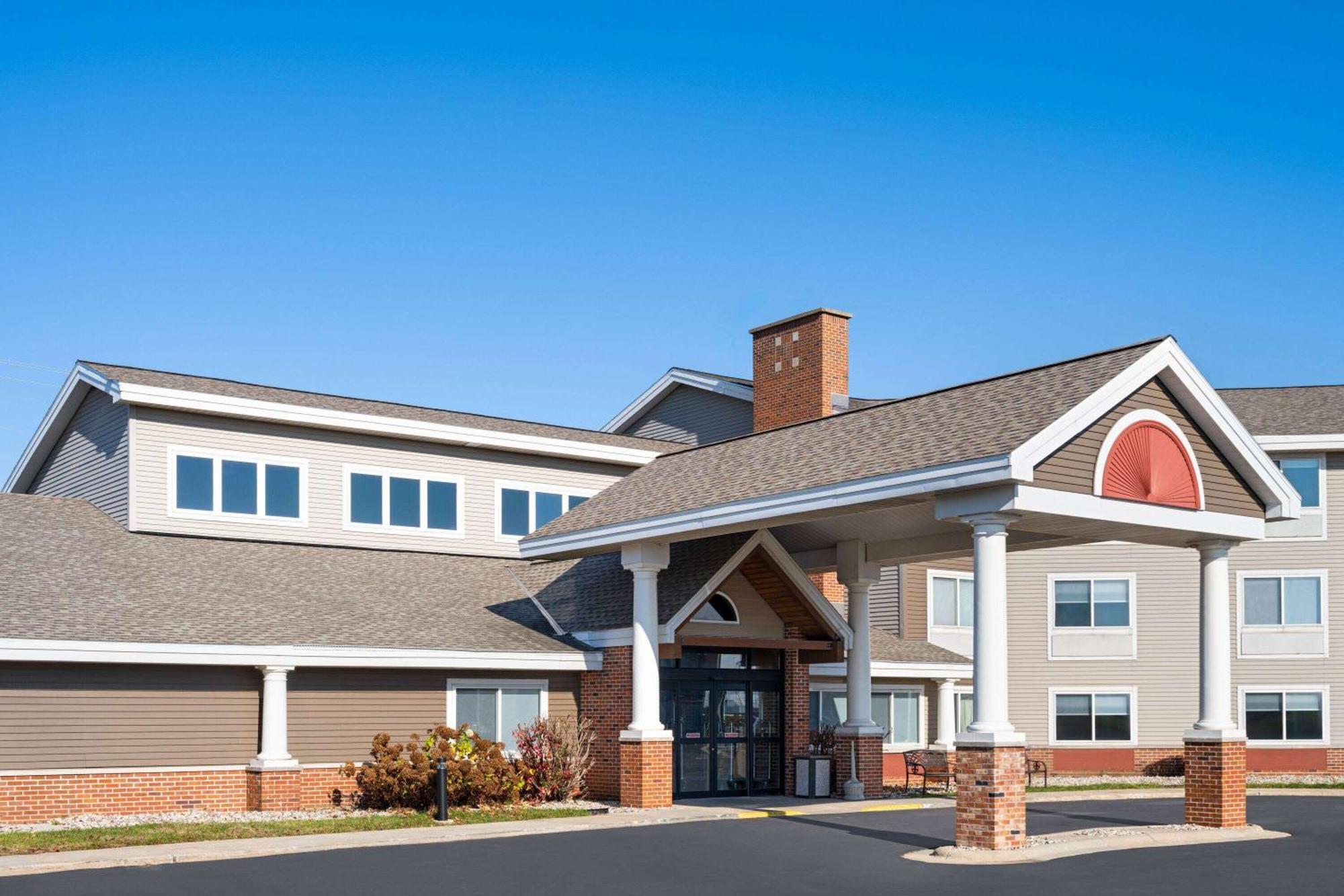 Americinn By Wyndham Beaver Dam Dış mekan fotoğraf