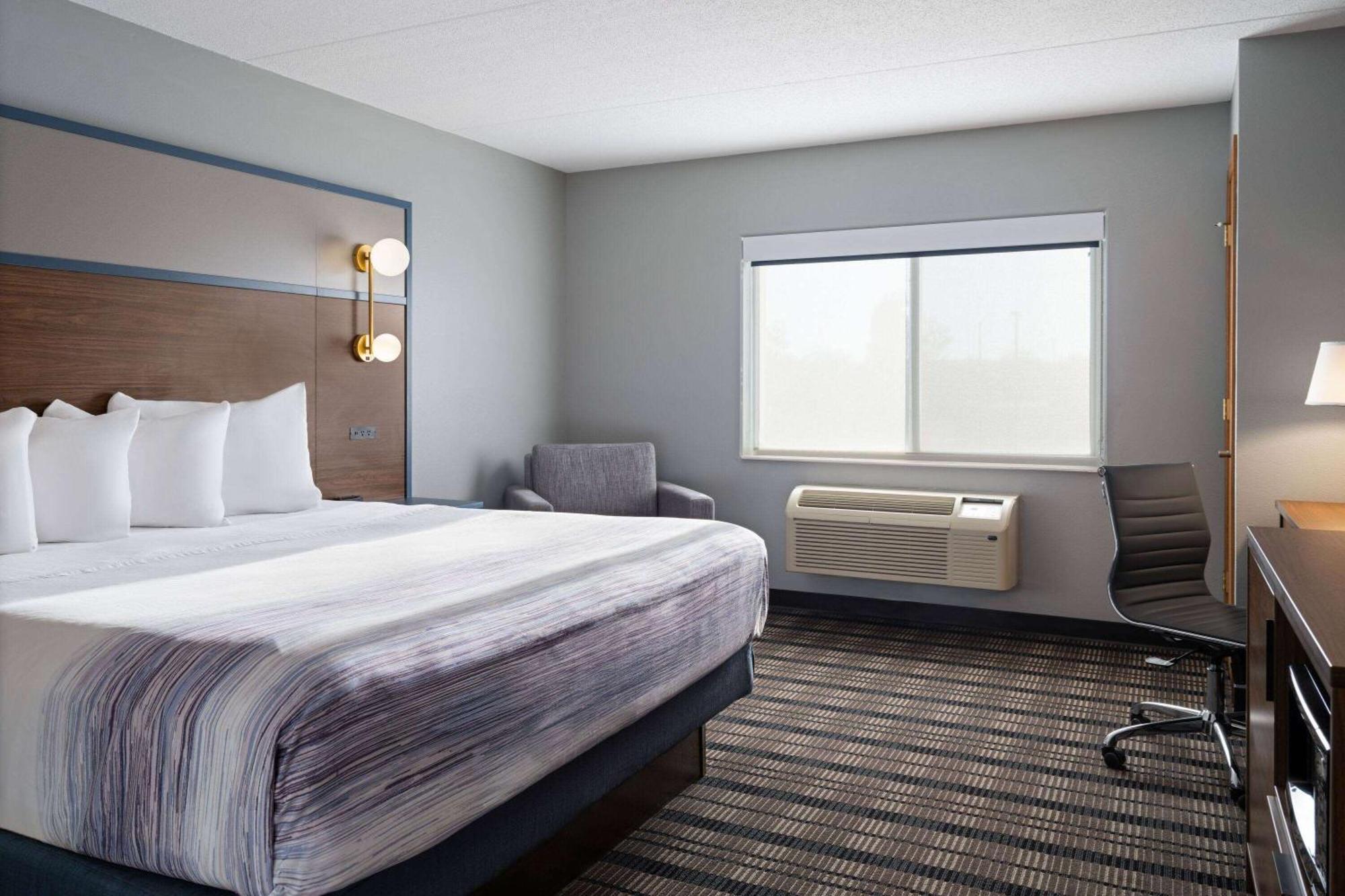 Americinn By Wyndham Beaver Dam Dış mekan fotoğraf